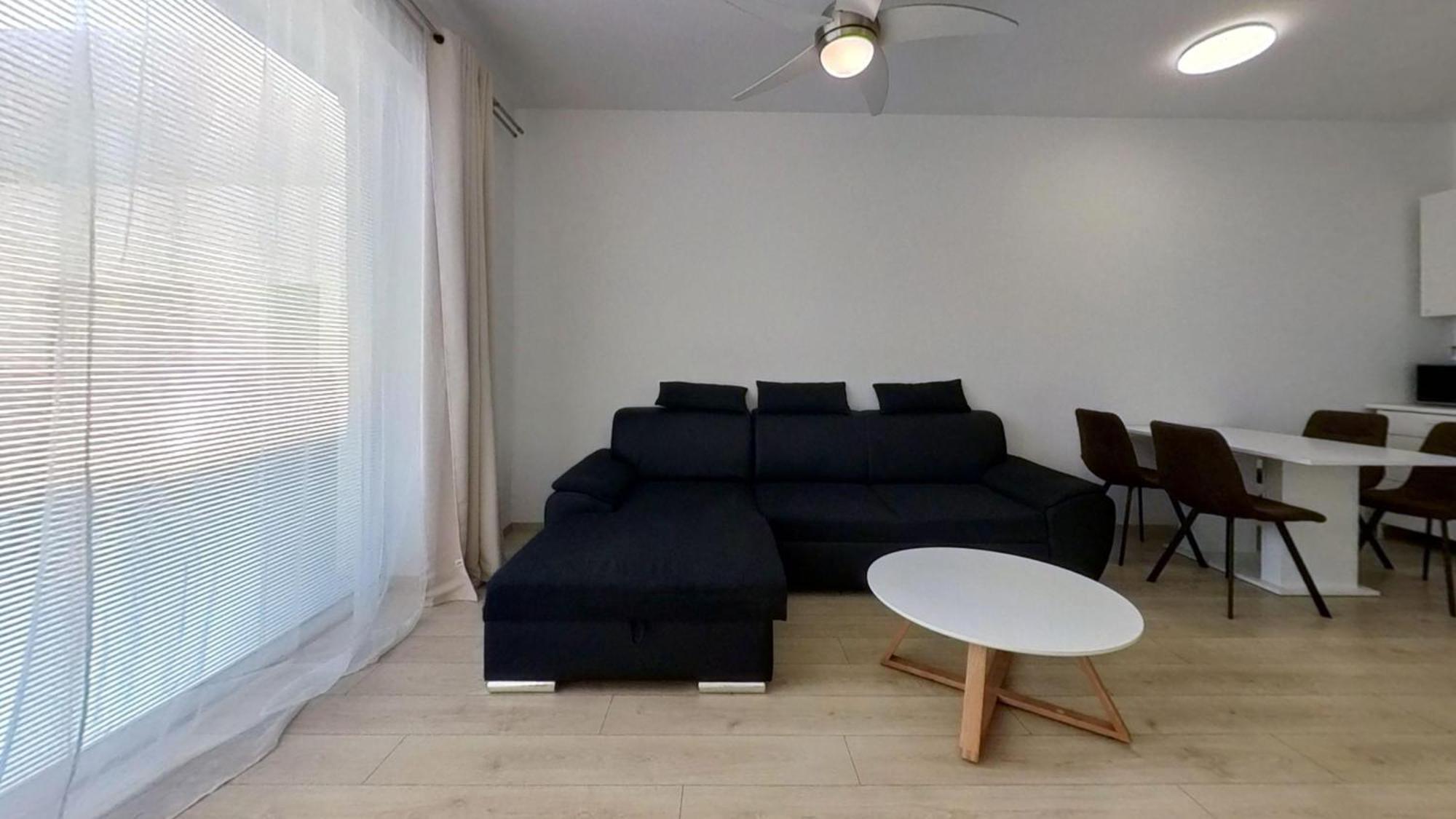 Air-Conditioned 2 Room Apartment, With Terrace, Rovinka, 302 Ngoại thất bức ảnh